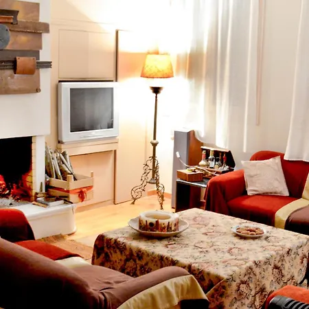 Ferienwohnung Elegant Stone Mansion In Historic Mystras Exterior foto