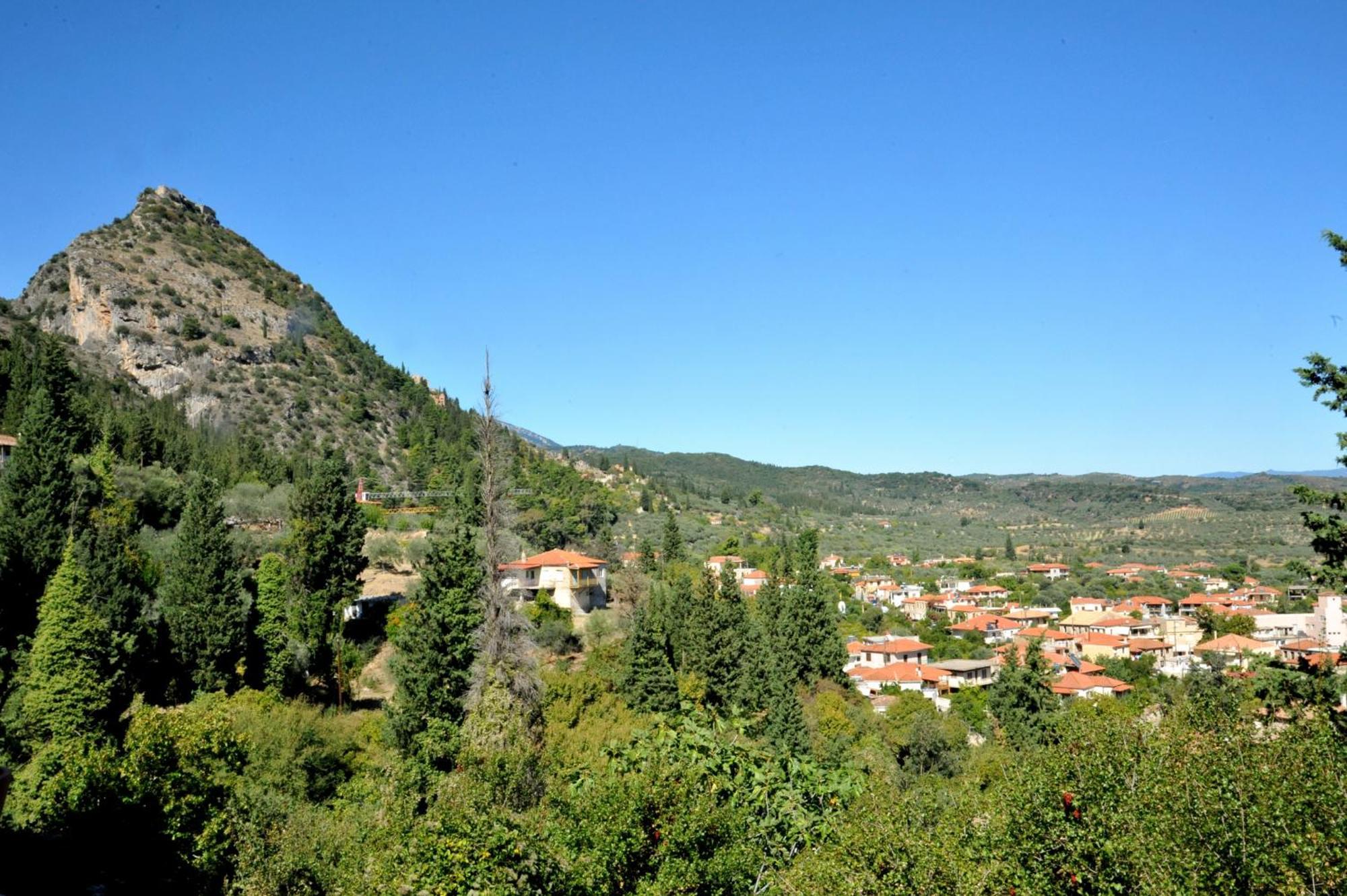 Apartment Elegant Stone Mansion In Historic Mystras